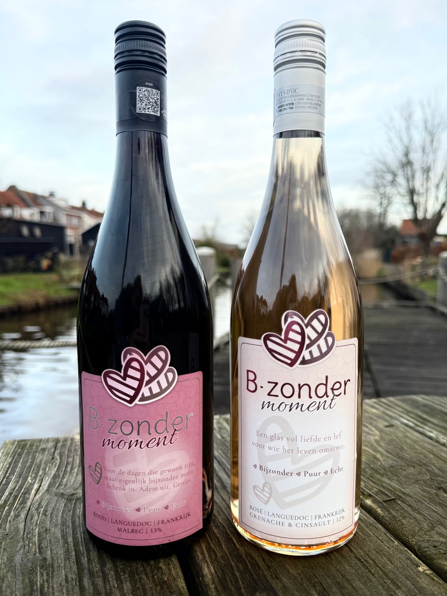 B-zonder moment rode Malbec en rosé wijnen uit Languedoc Frankrijk op houten tafel buiten